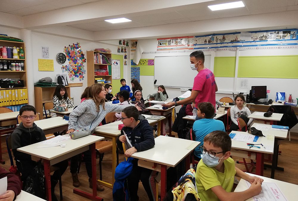 Un temps de solidarité et de partage dans la classe des CM1-CM2 !
