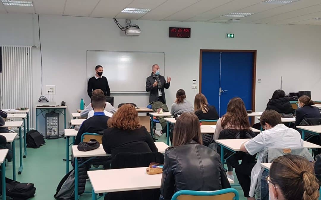 Des professionnels à la rencontre des élèves de la filière Gestion Administration du lycée Javouhey !