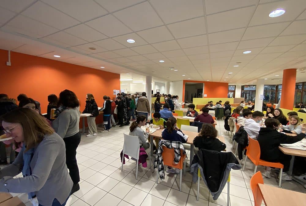 Petit déj’ pour tous les collégiens du collège Javouhey !