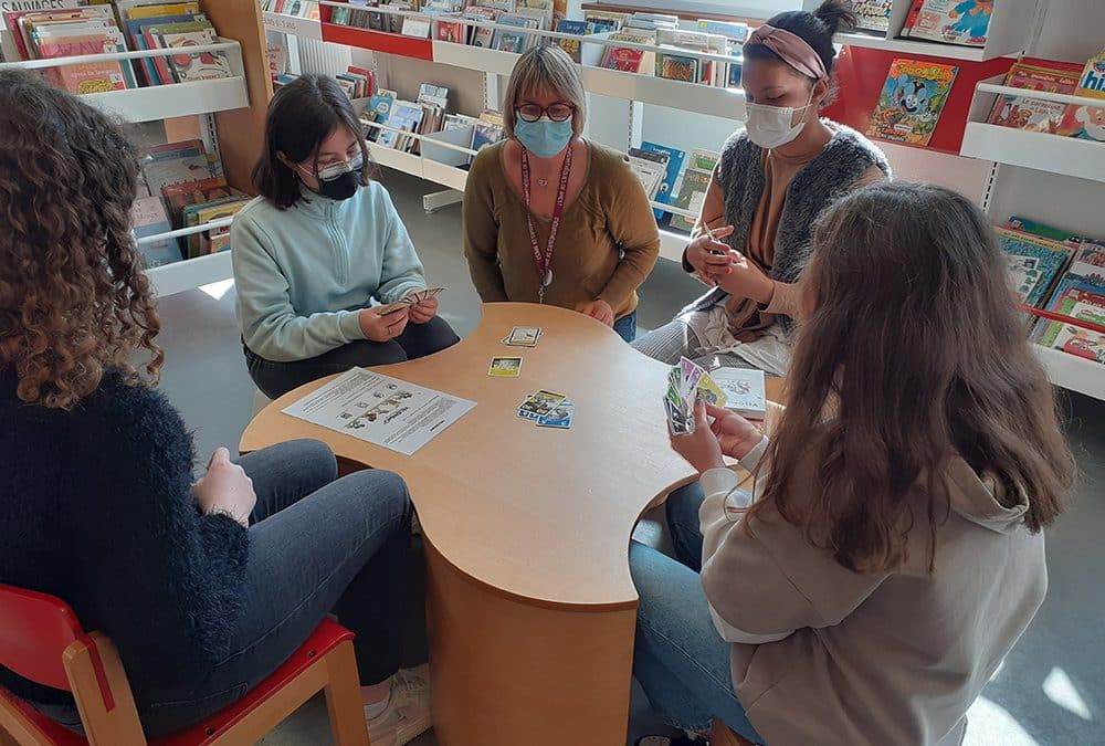 Visite à la médiathèque des Quatre Moulins en 5ème B !