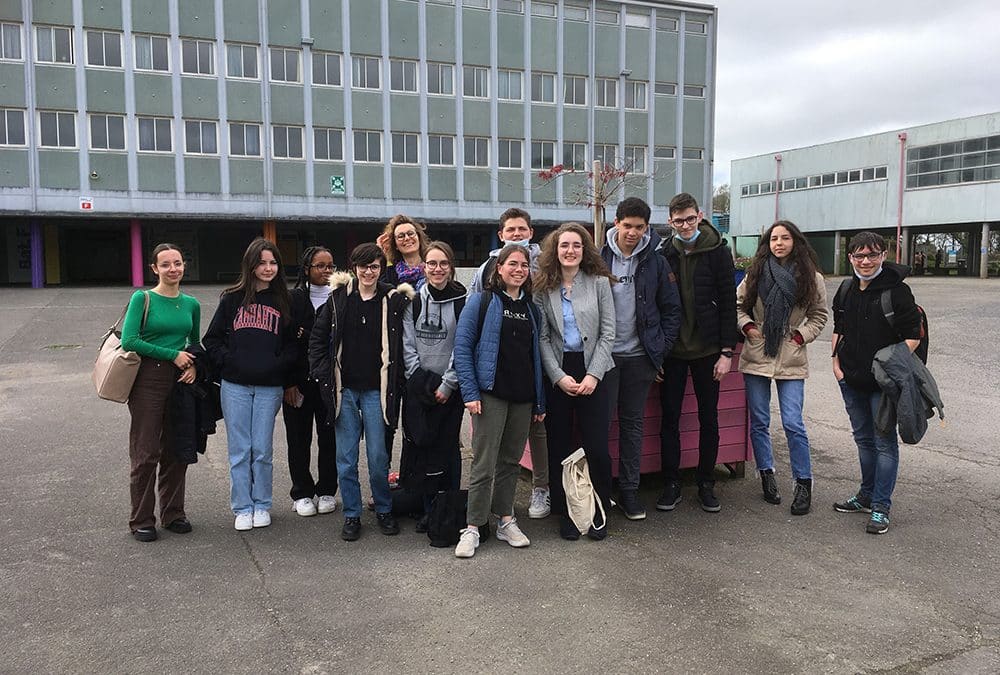 Art oratoire, citoyenneté… et oral du bac ! Les Latinistes assistent au Concours de Plaidoiries de la Ligue des Droits de l’Homme de Brest !