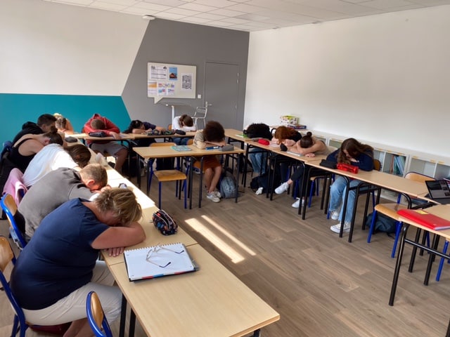 Un temps de méditation avant de reprendre les cours !