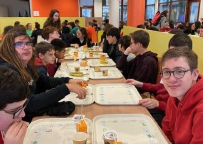 230322-Petit-dej-collectif-1-400x284