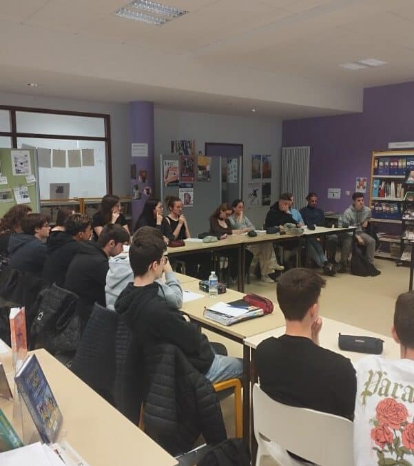 Rencontre Enrichissante des Terminales 2 avec le Journaliste Kristen Falc’hon !