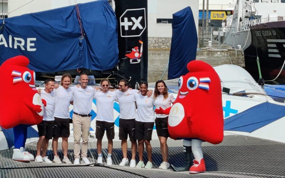 Les Élèves de la section voile célèbrent le passage de la flamme olympique !