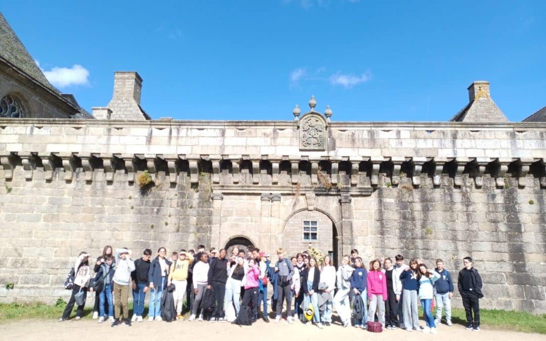 Journée d’intégration des quatrièmes Azur et Indigo au château de Kergroadez !