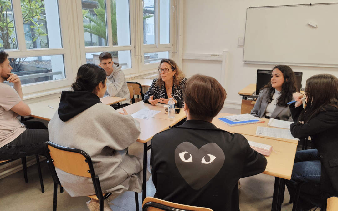 Simulation d’entretiens de stage en partenariat avec des professionnels bénévoles de l’AJE