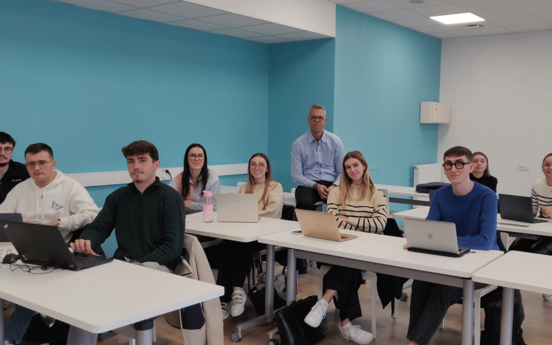 Focus sur les agences de communication digitale en Bachelor chargé de marketing et communication