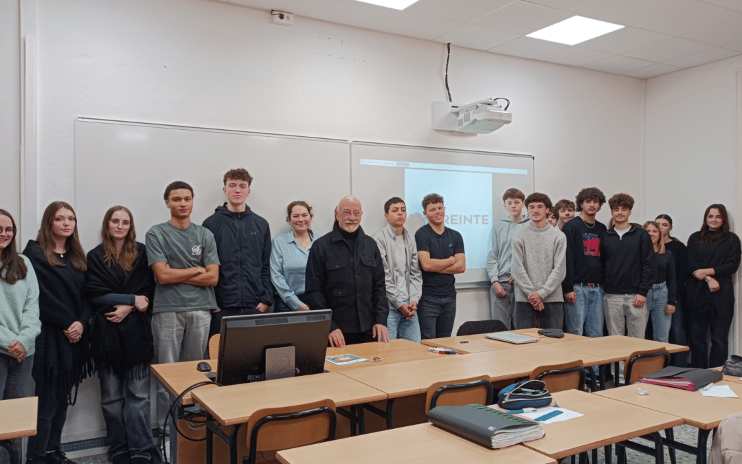 Accueil de Mr Berthaux, ancien président d’Empreinte dans notre classe de 1ère STMG