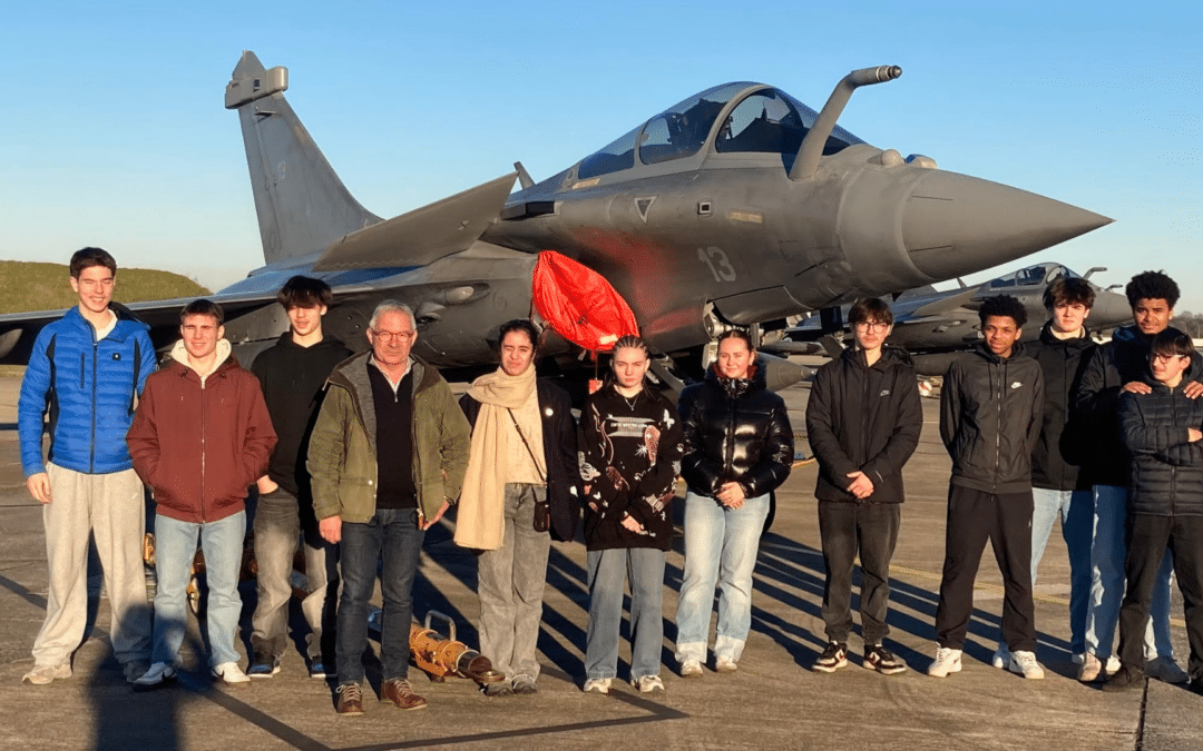Décollage immédiat pour la section BIA à la base aéronavale de Landivisiau