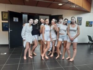 Les-lyceens-prets-a-defendre-leurs-_parts-manquantes_--300x225