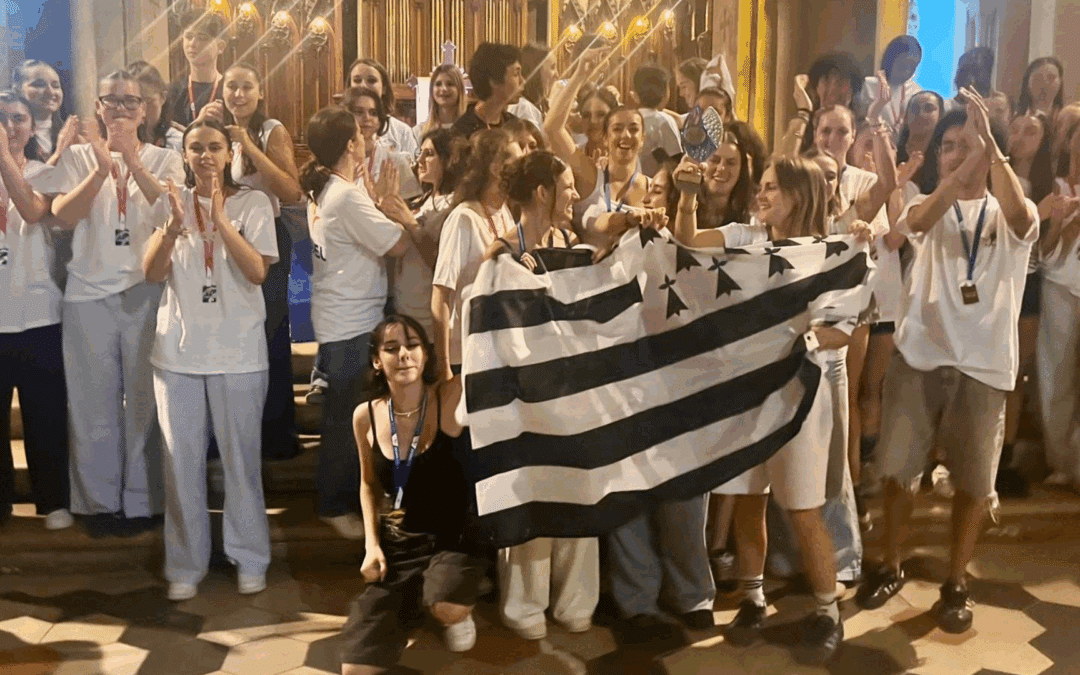 Championnat de France de danse UGSEL : Les lycéens de l’AS danse hissent « Nos parts manquantes » sur la deuxième marche du podium !