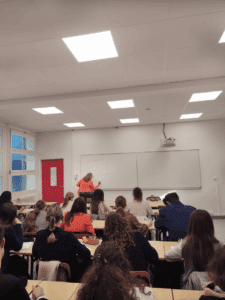 1759914612327-225x300