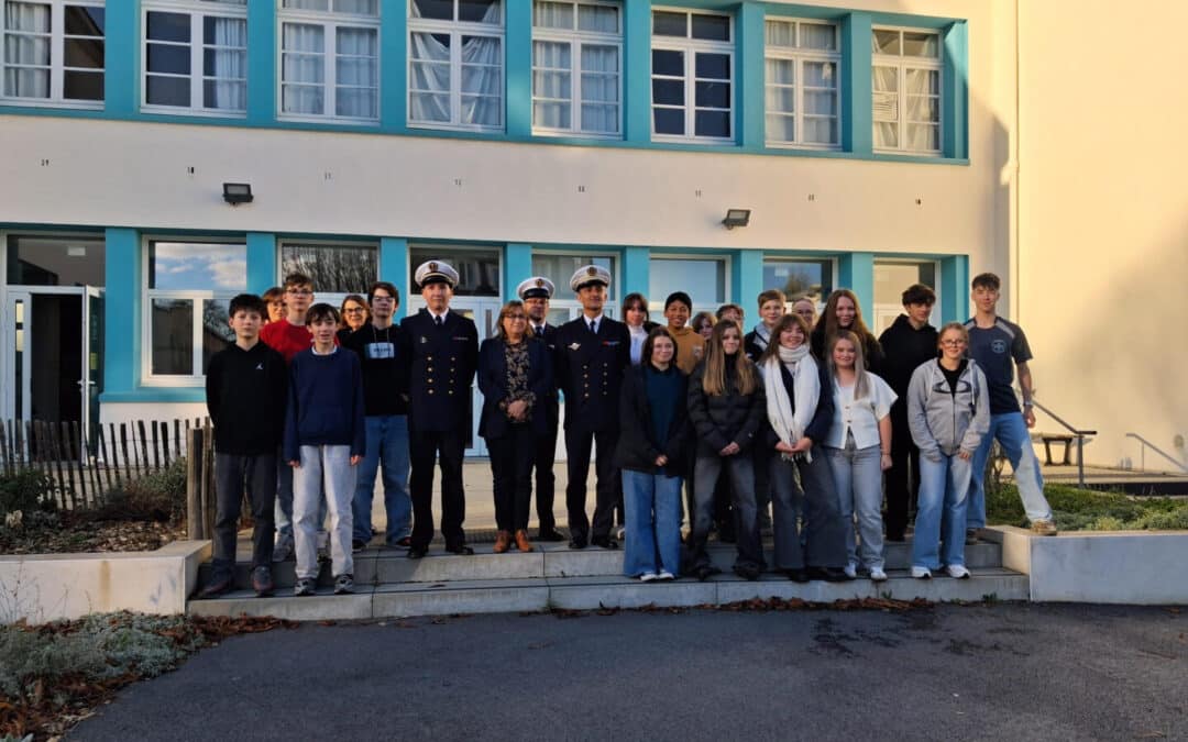 Signature officielle du partenariat « Classe de Défense » pour la 4V !
