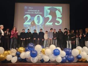 20251205_183539-300x225