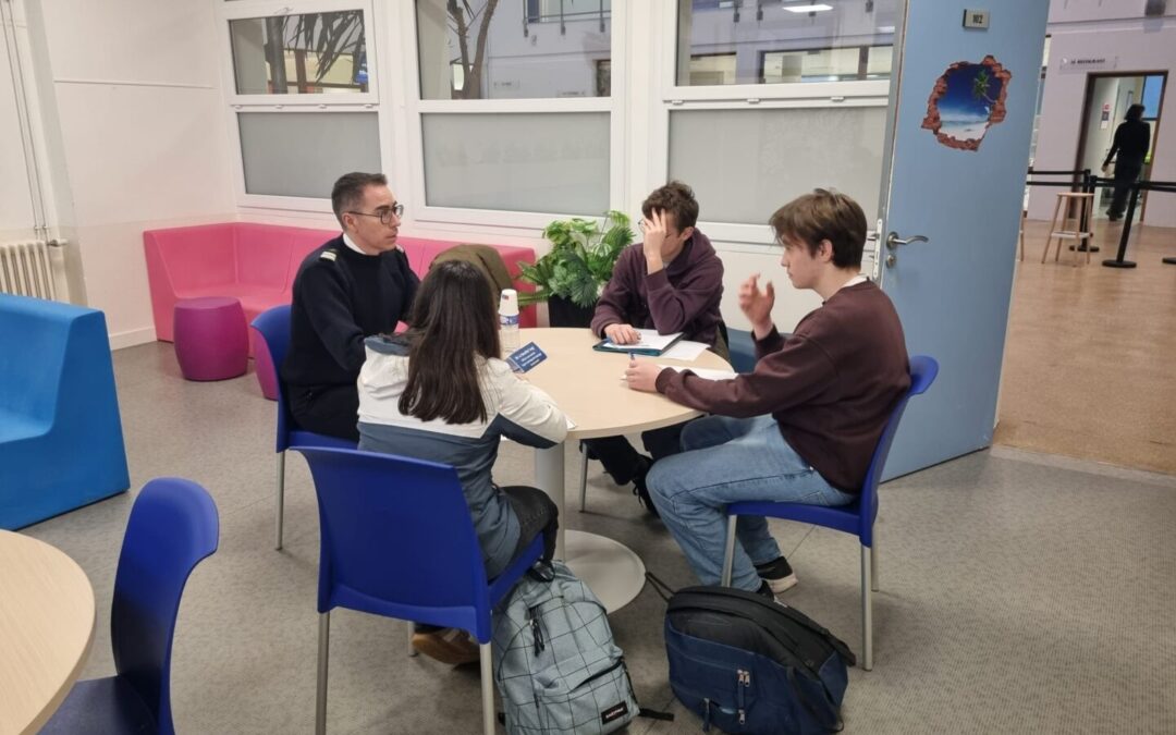 Un job dating pour aider les élèves de troisième à construire leur orientation