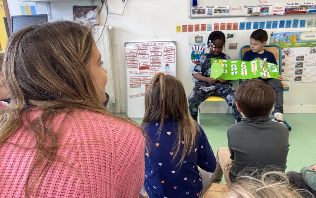 Les MS-GS apprennent à raconter des histoires